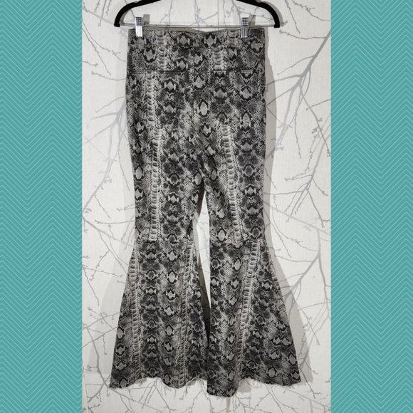 Free People Black and Gray Flare Jeans - Picture 2 of 7